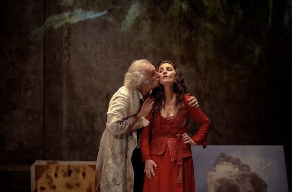 Ana Fernández: 