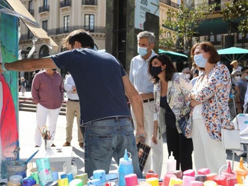 Diez artistas reinterpretan en directo la obra de Goya en la plaza del Pilar 